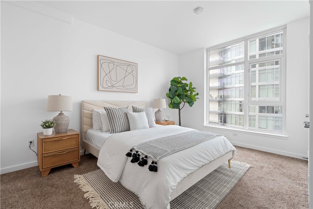 411 W Seaside Way 601