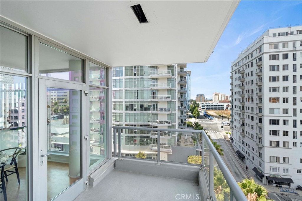 411 W Seaside Way 601