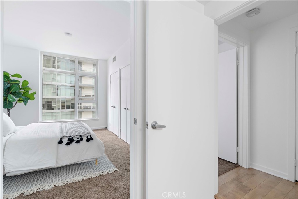 411 W Seaside Way 601