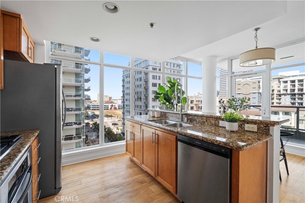 411 W Seaside Way 601