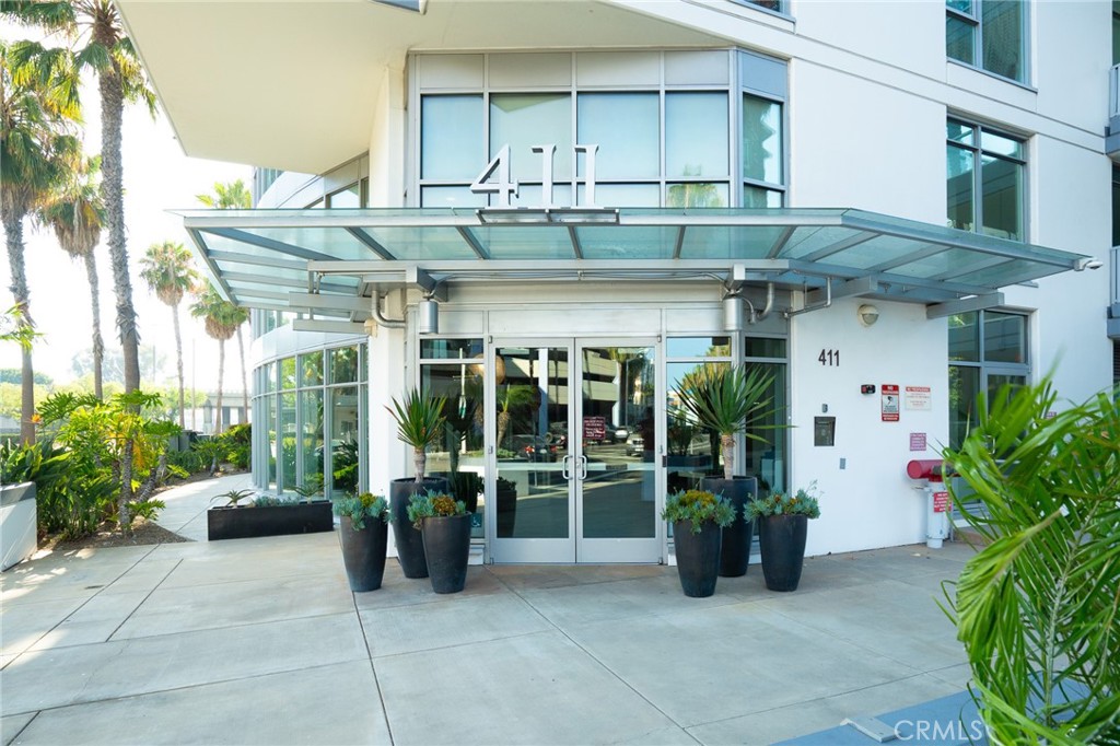 411 W Seaside Way 601