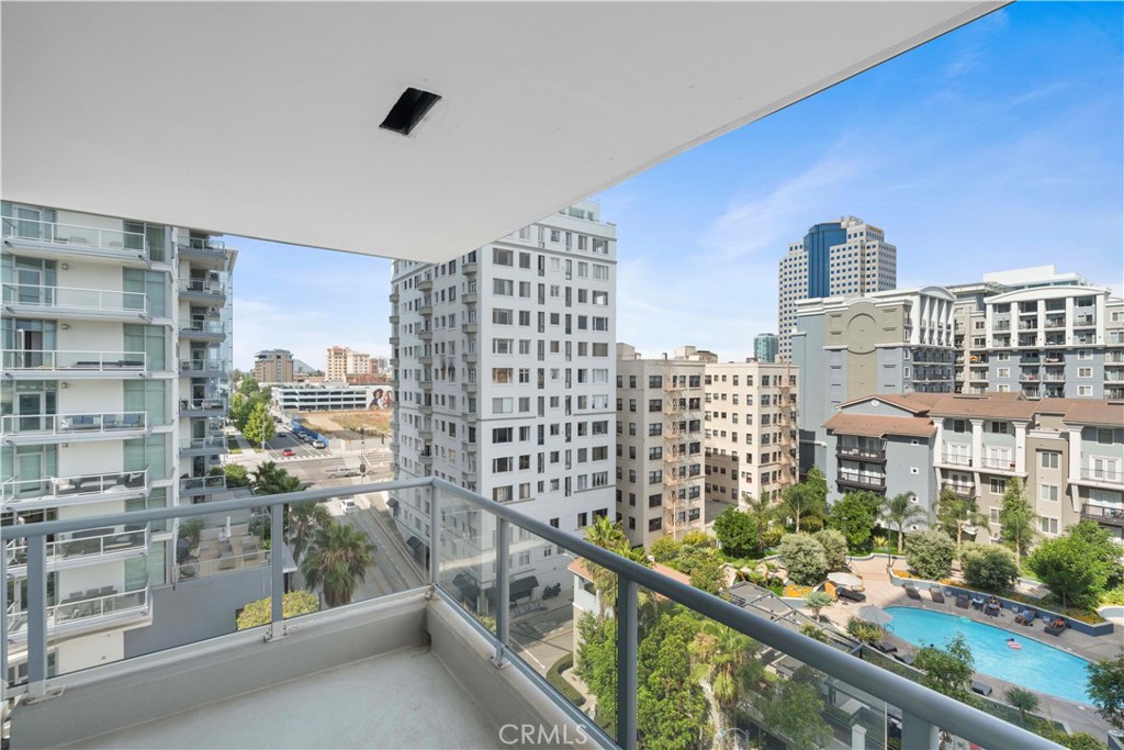 411 W Seaside Way 601