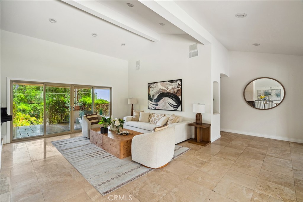 3336 Villa Mesa Road