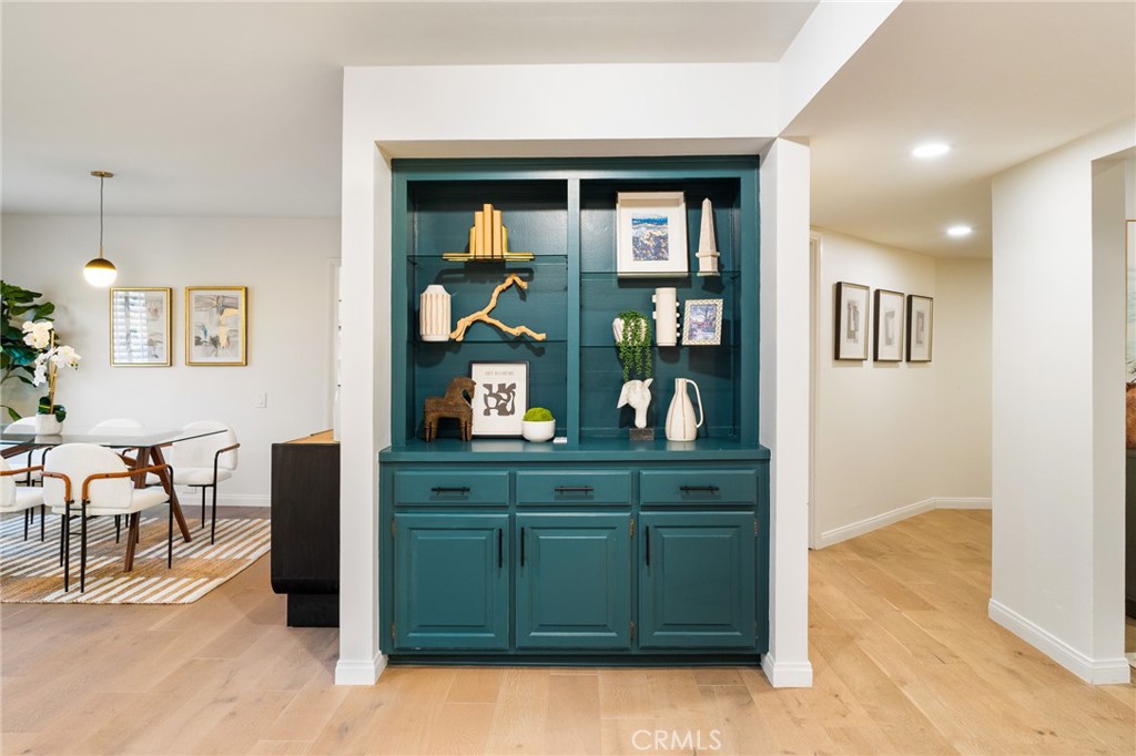 534 S Oak Knoll Ave 103