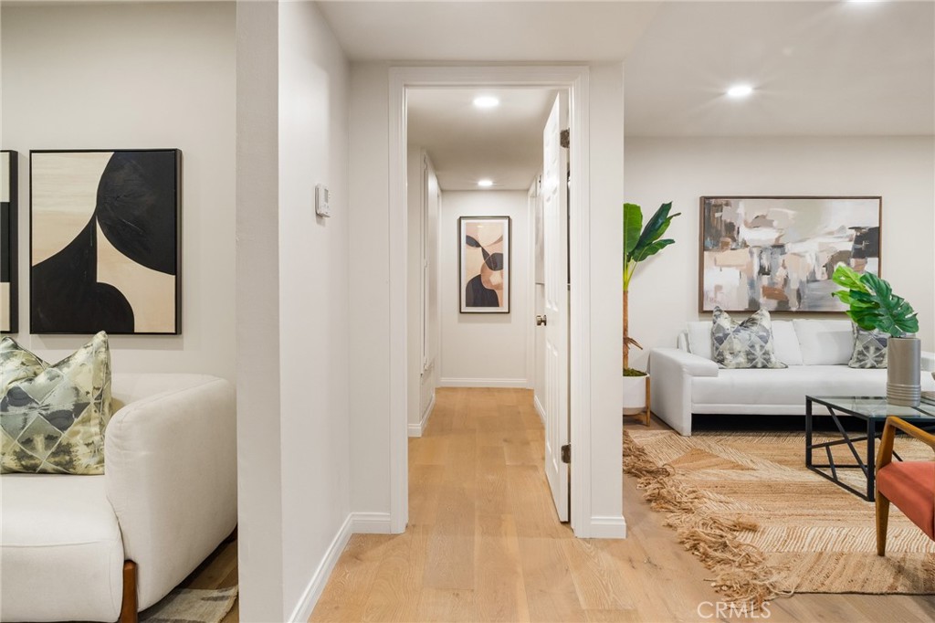 534 S Oak Knoll Ave 103