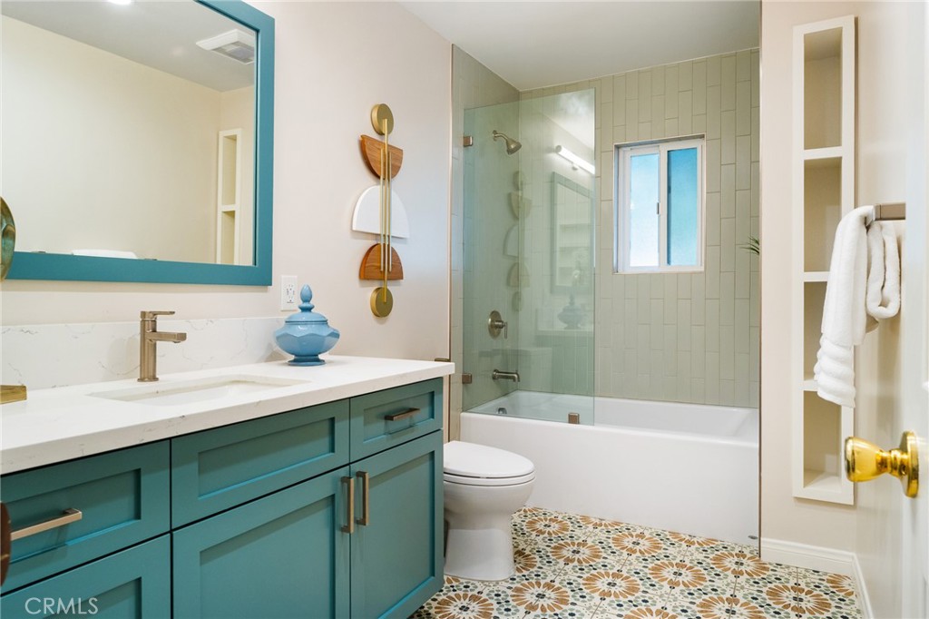 534 S Oak Knoll Ave 103