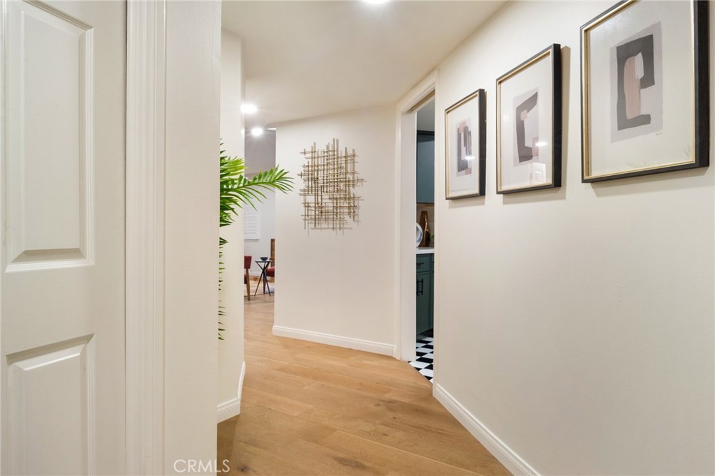 534 S Oak Knoll Ave 103