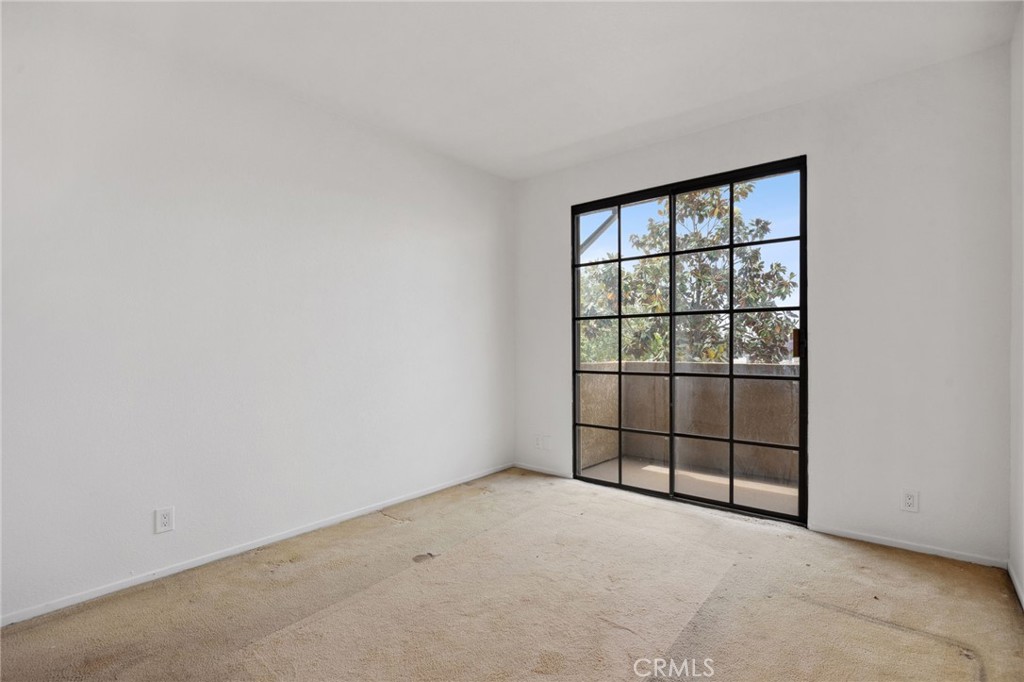 221 S Oak Knoll Avenue 308