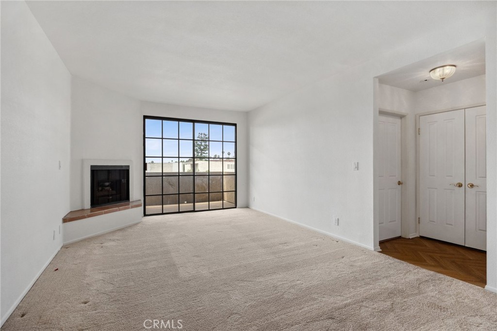 221 S Oak Knoll Avenue 308