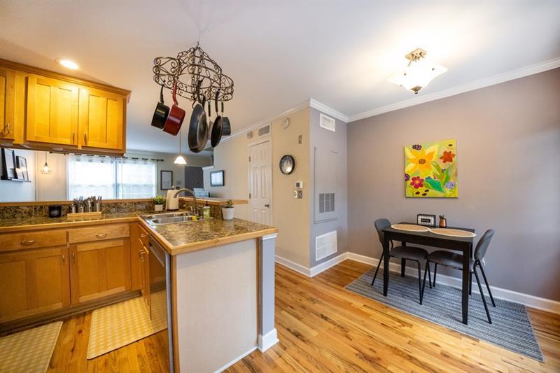 2232 Dunseath Avenue Unit 407