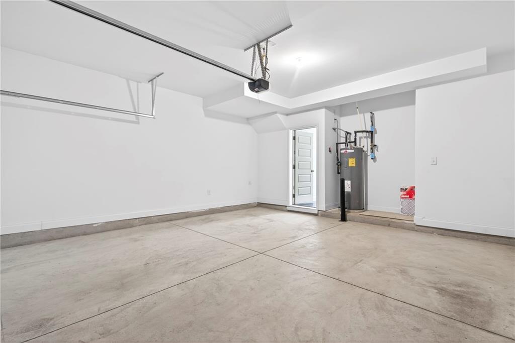 1752 Morningtide Lane NE