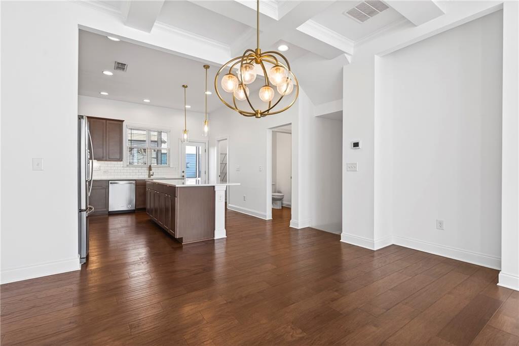 1752 Morningtide Lane NE