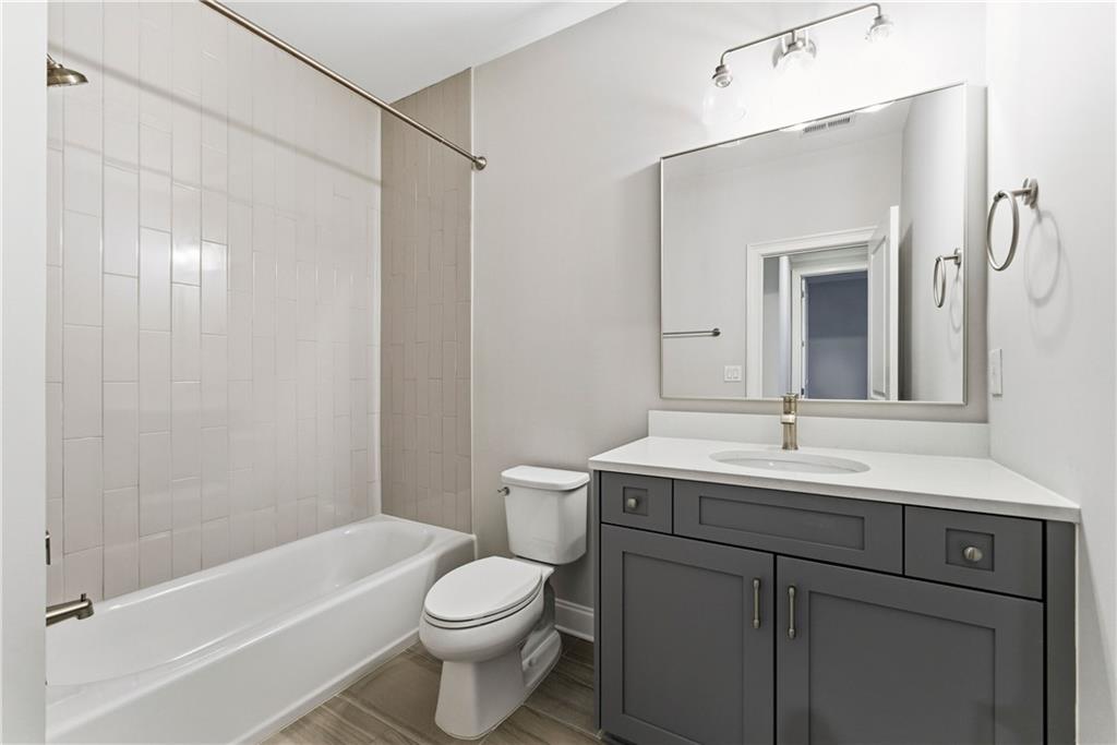 2131 Bellrick Road NW