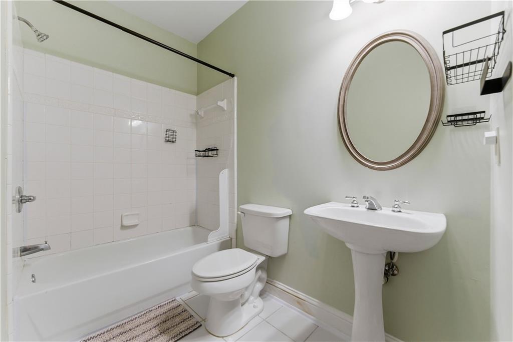 3040 Woodwalk Drive SE Unit 14