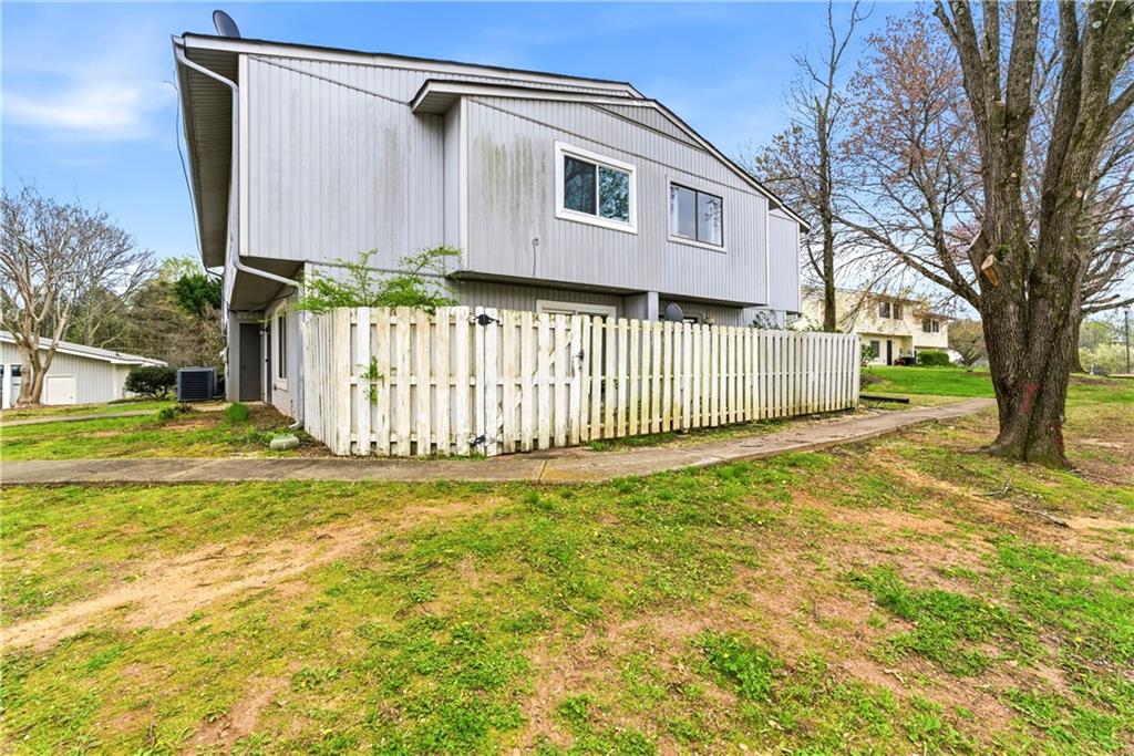 1448 Pine Log Road NE Unit B