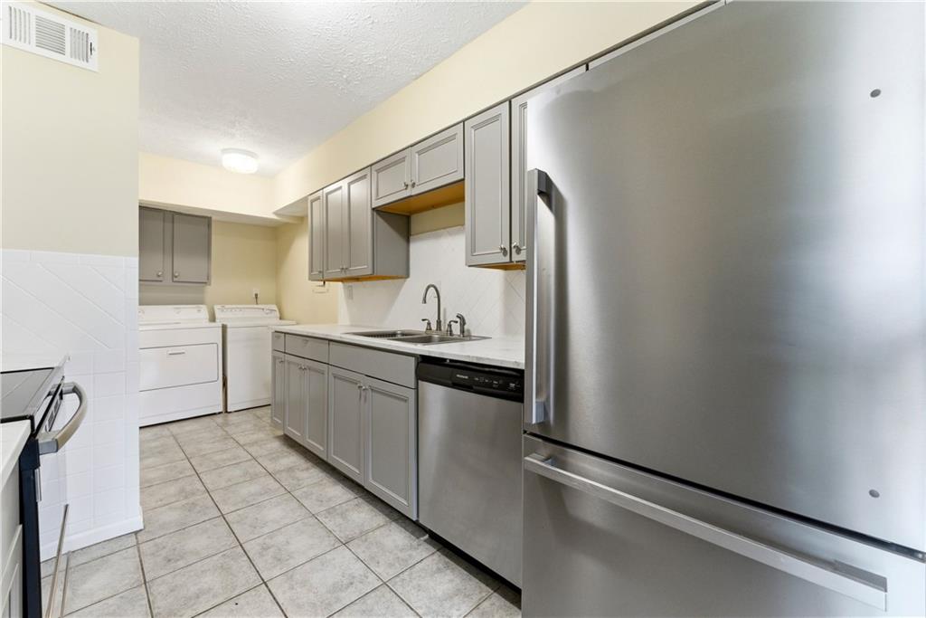 1448 Pine Log Road NE Unit B