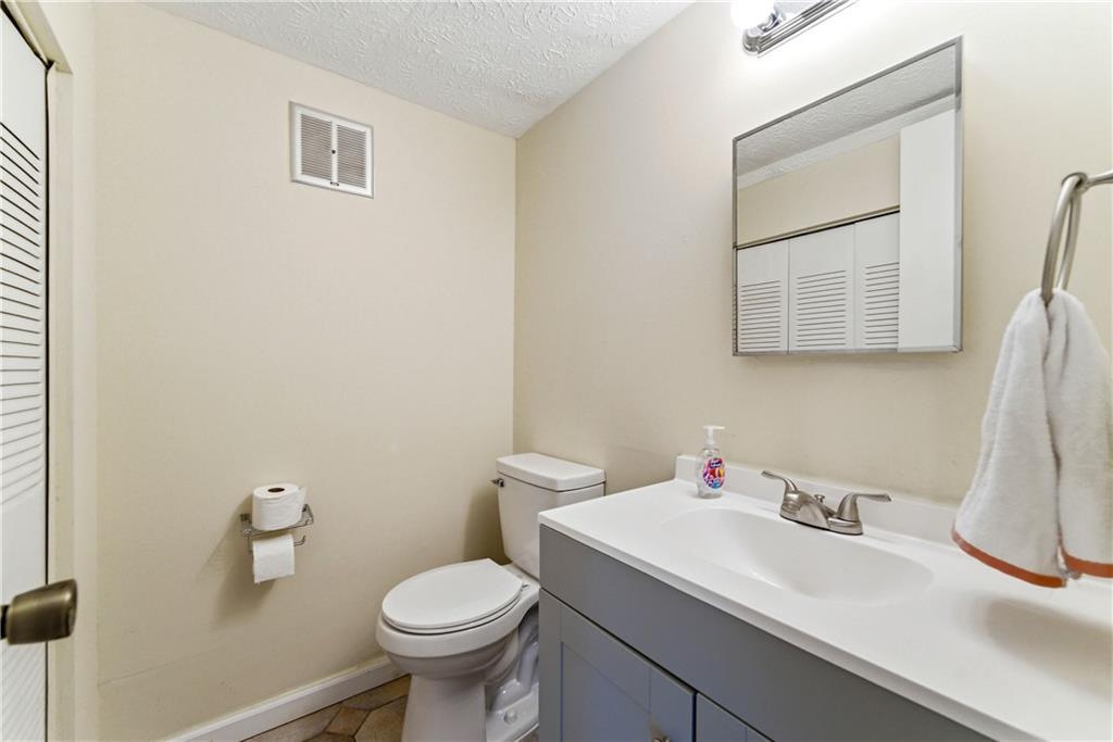 1448 Pine Log Road NE Unit B