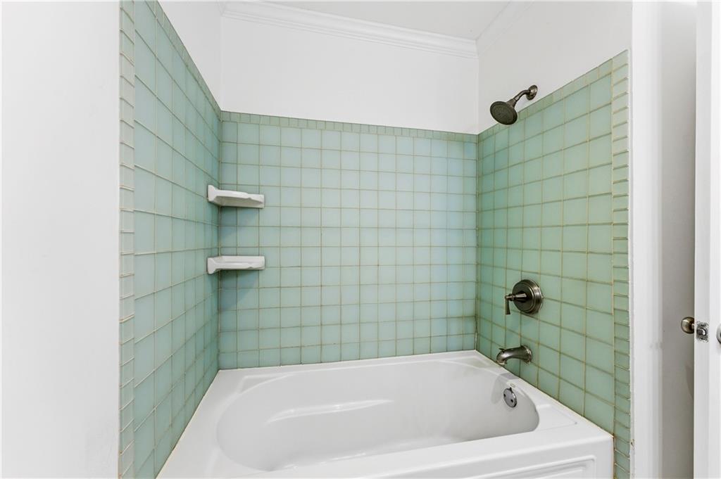 352 Teal Court