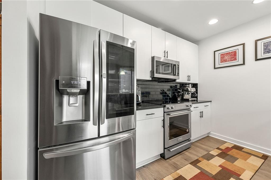 400 W Peachtree Street NW Unit 2011