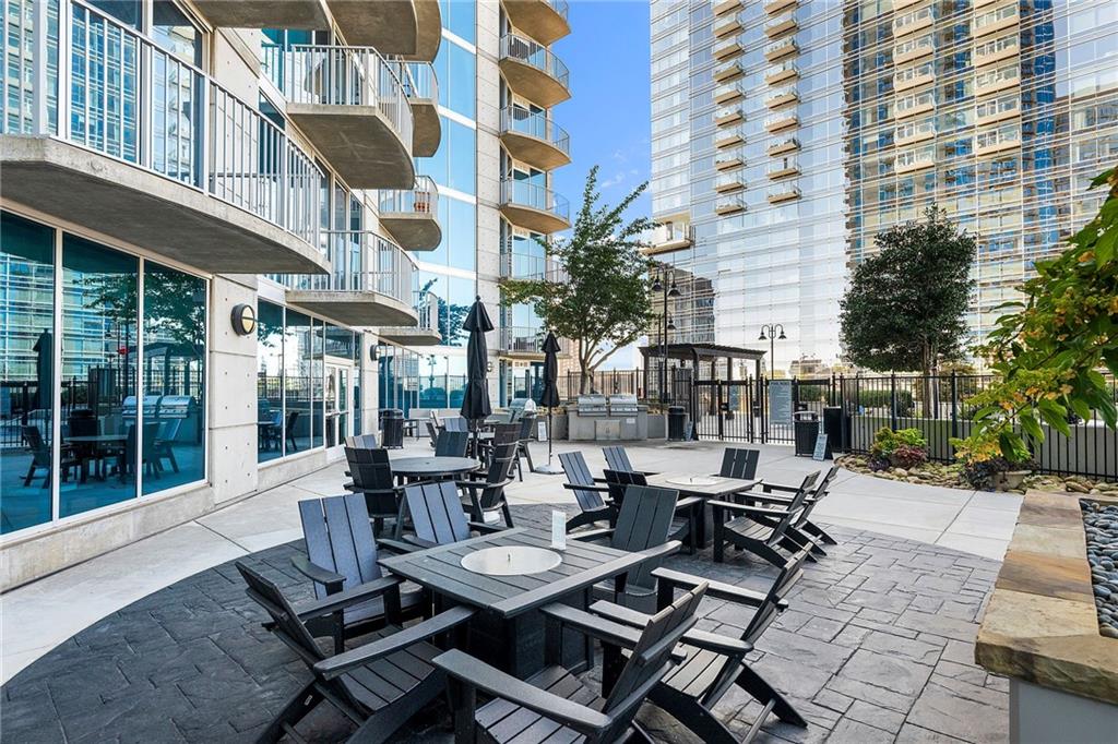 400 W Peachtree Street NW Unit 2011