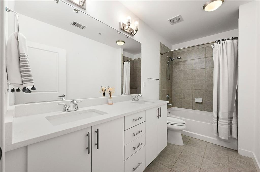 400 W Peachtree Street NW Unit 2011