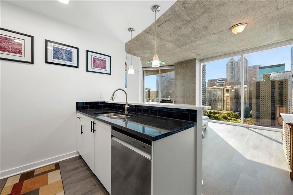 400 W Peachtree Street NW Unit 2011