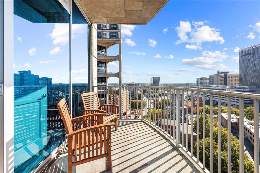 400 W Peachtree Street NW Unit 2011