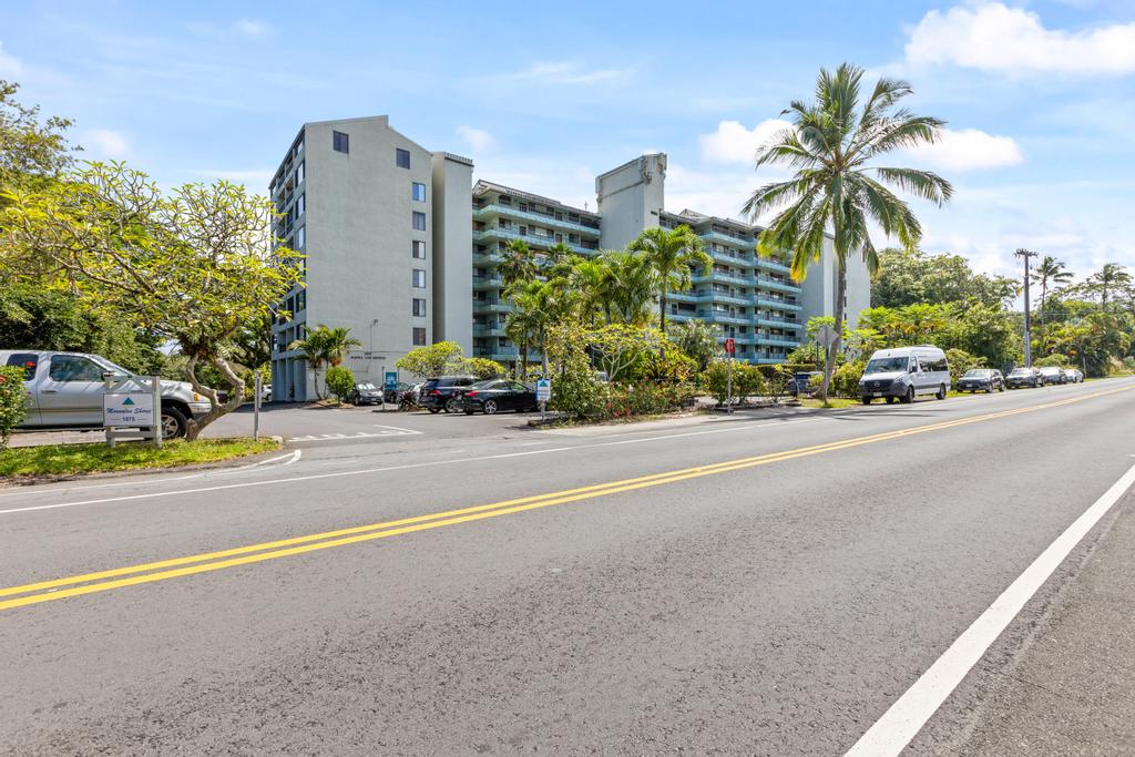 1875 KALANIANOLE AVE 404