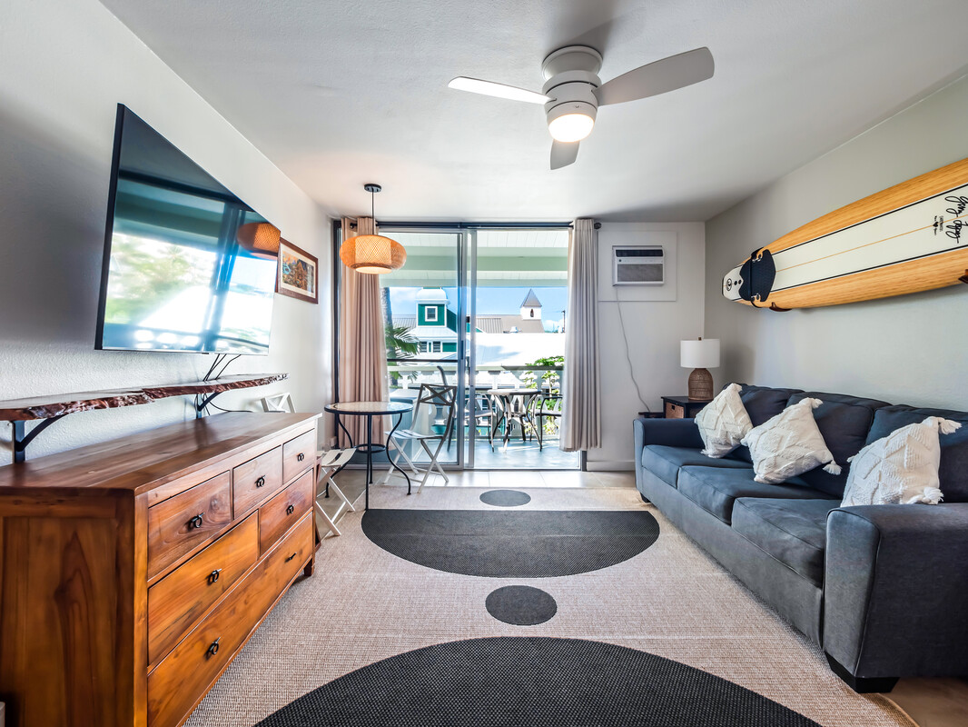 75-5776 KUAKINI HWY 341