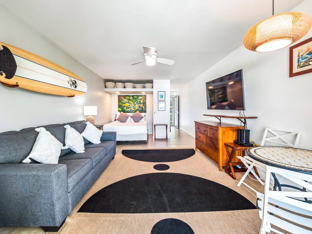 75-5776 KUAKINI HWY 341