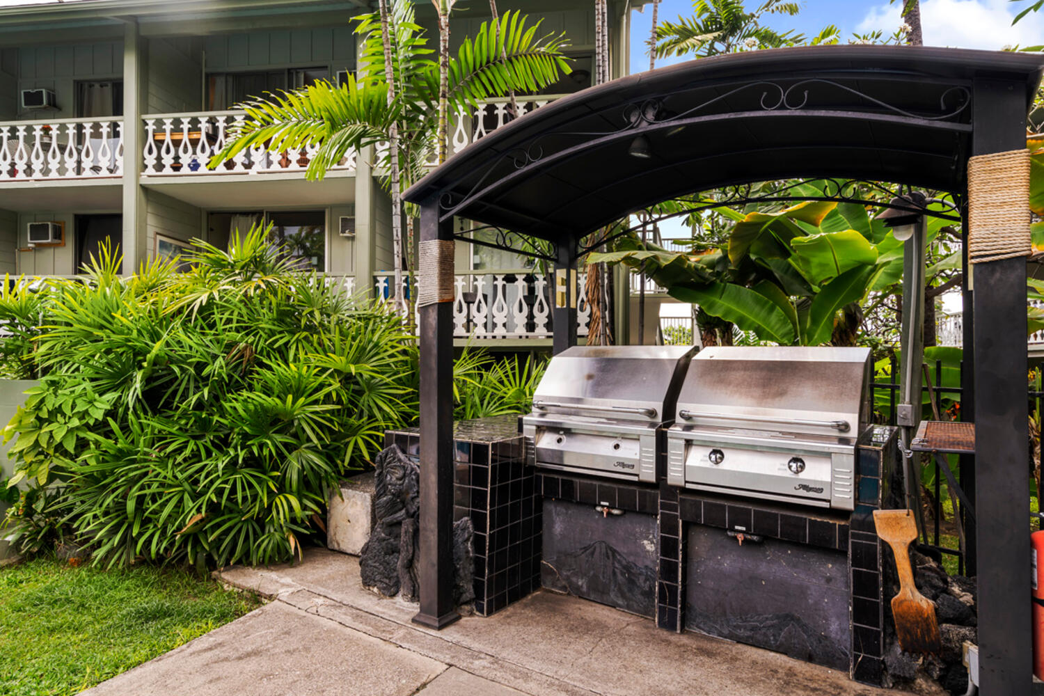 75-5776 KUAKINI HWY 341