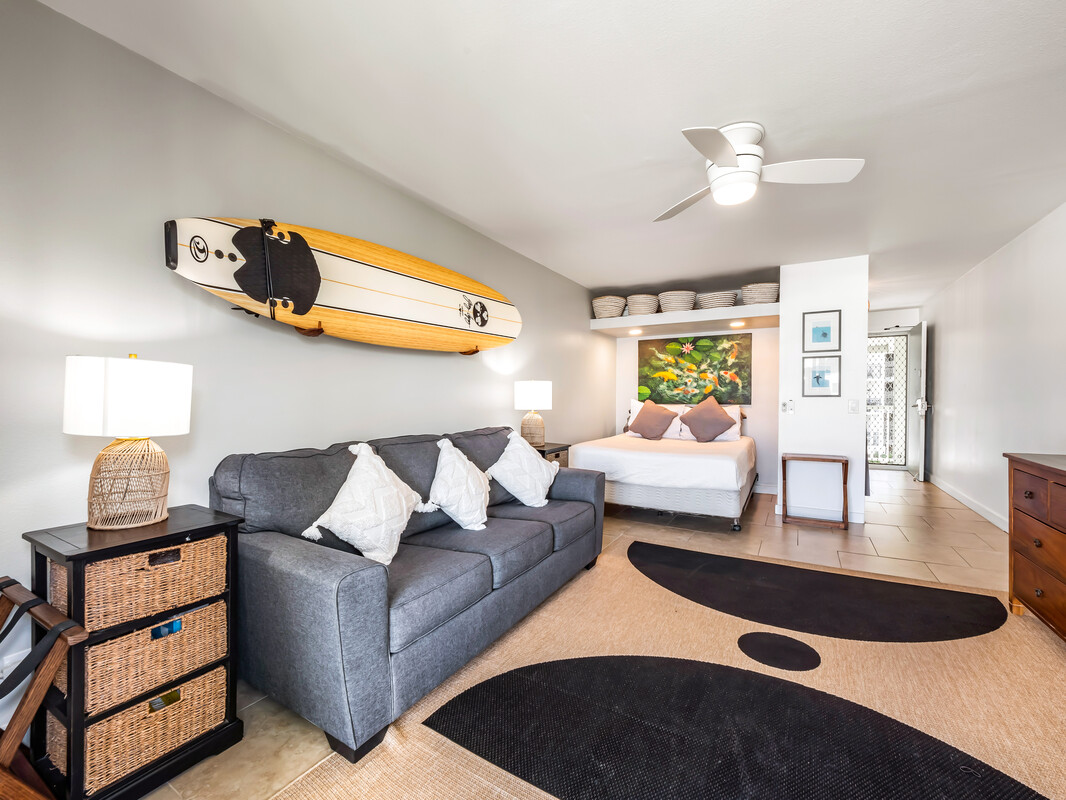 75-5776 KUAKINI HWY 341