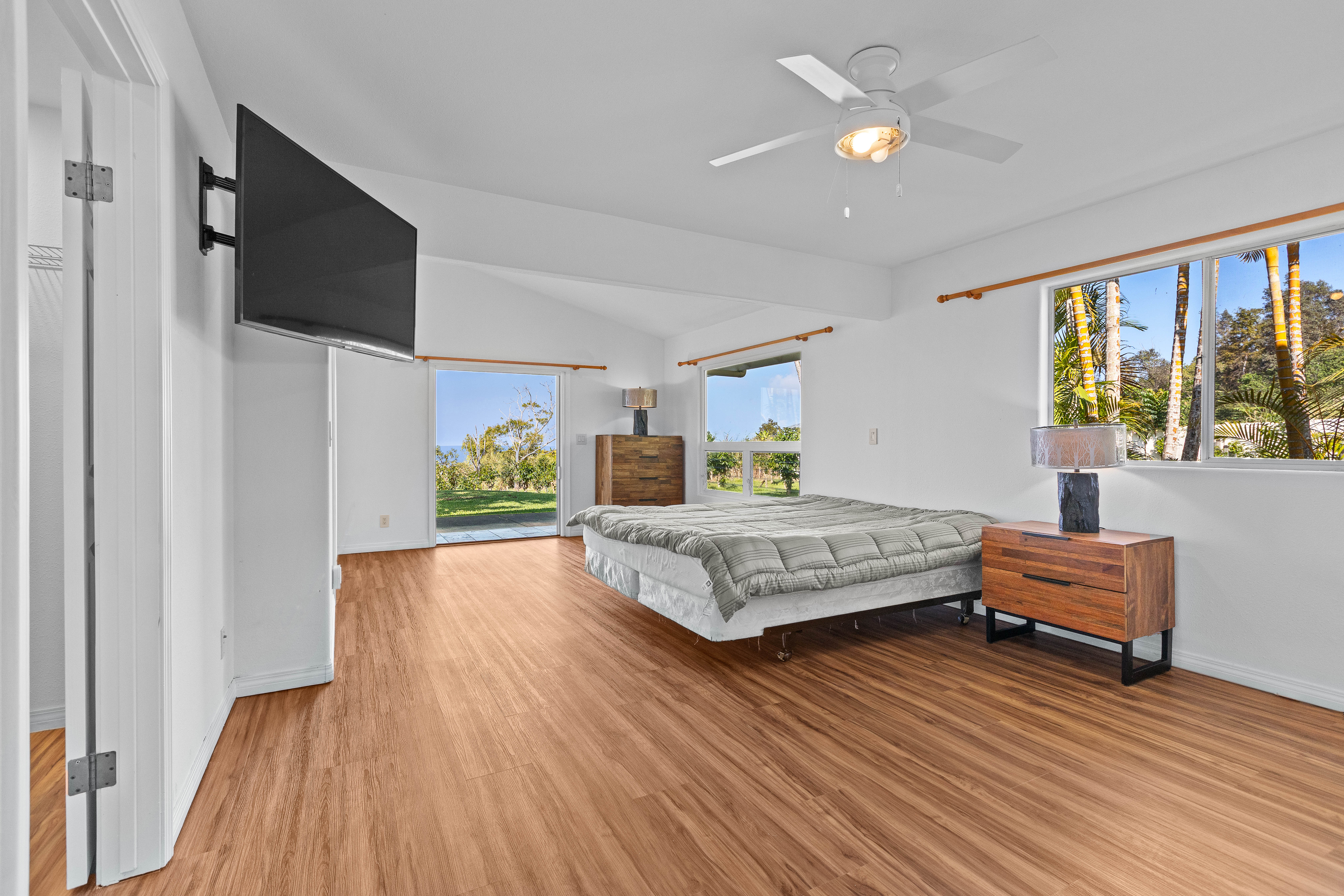 75-1069-A KAMALANI ST