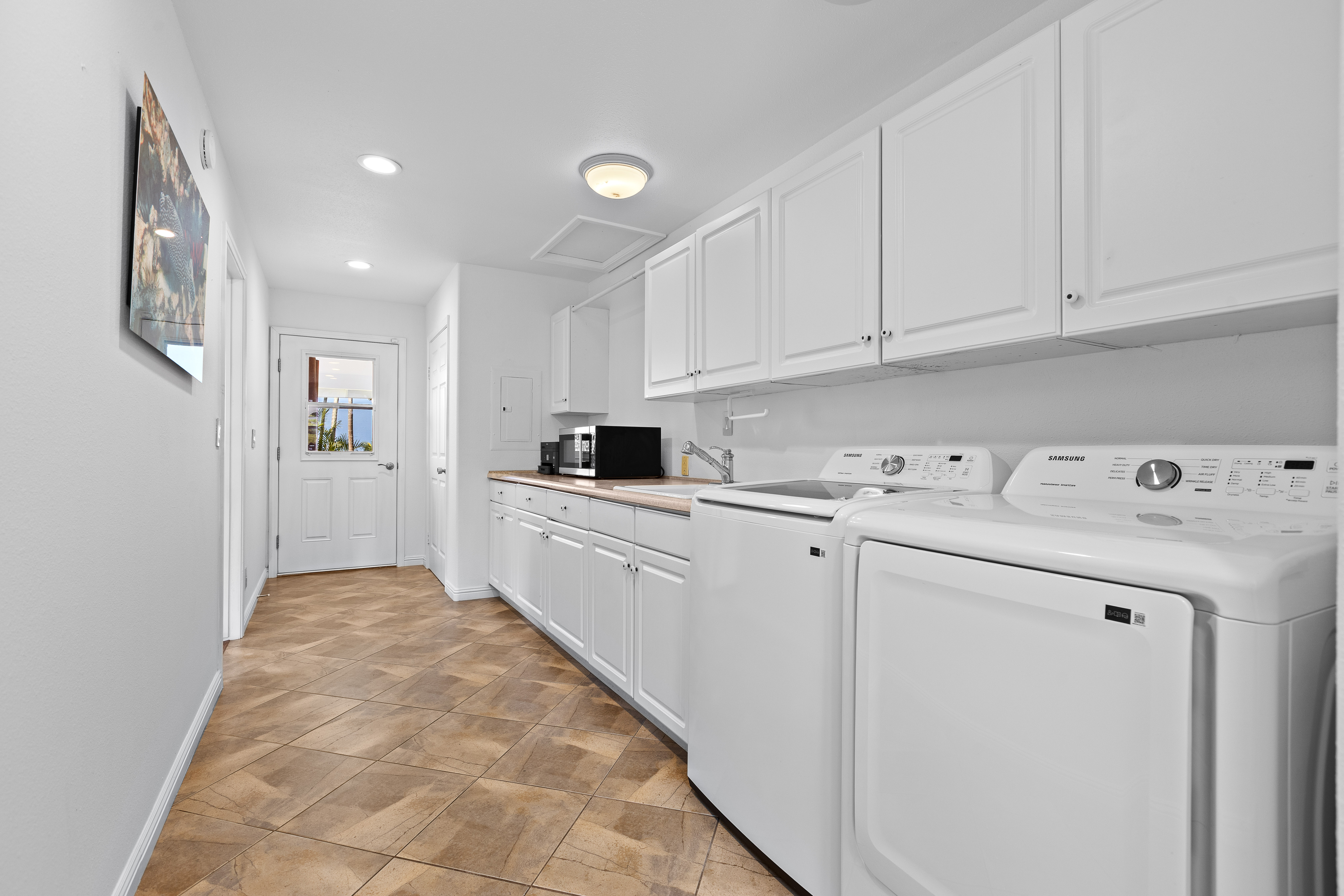 75-1069-A KAMALANI ST