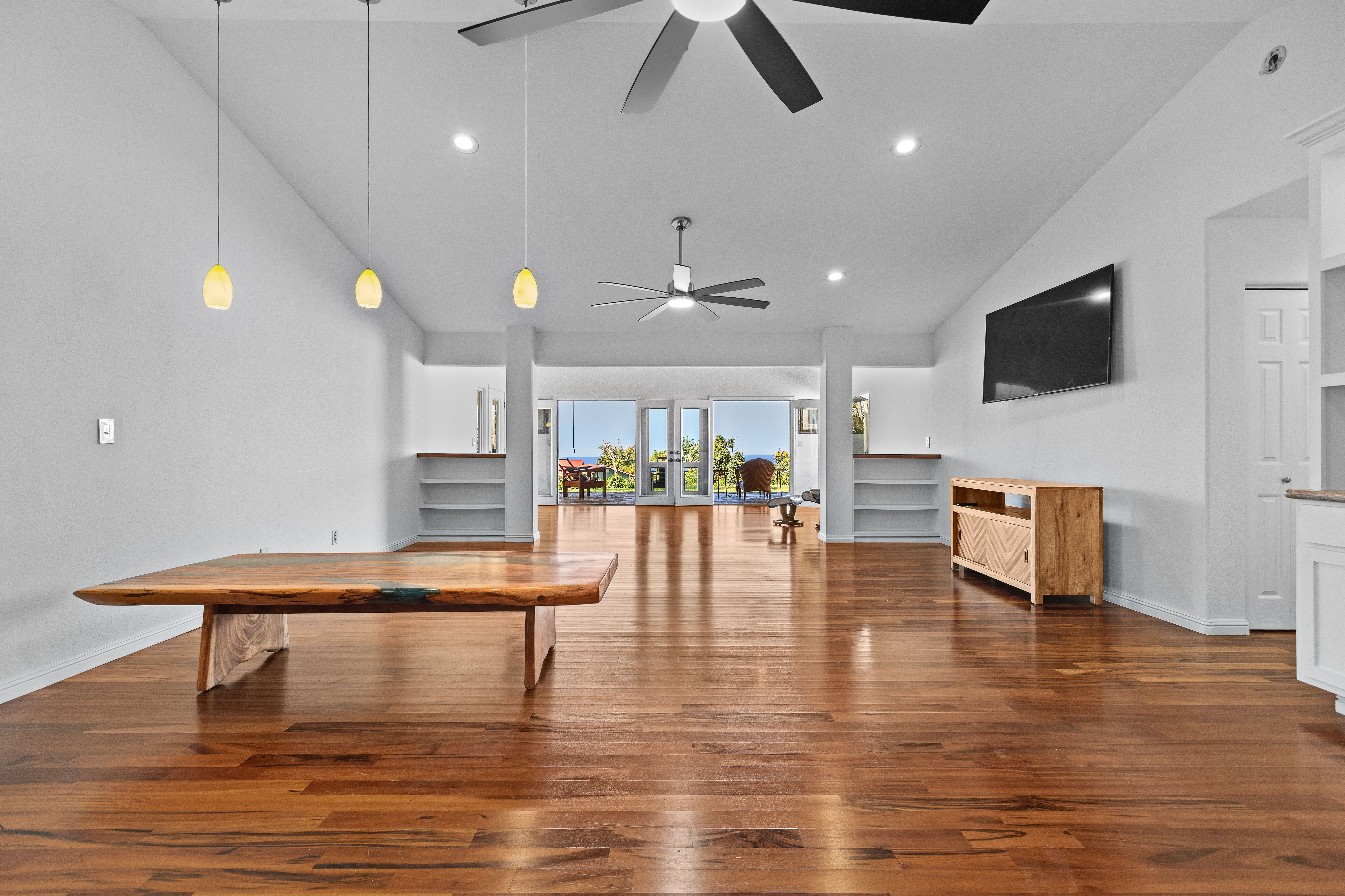 75-1069-A KAMALANI ST