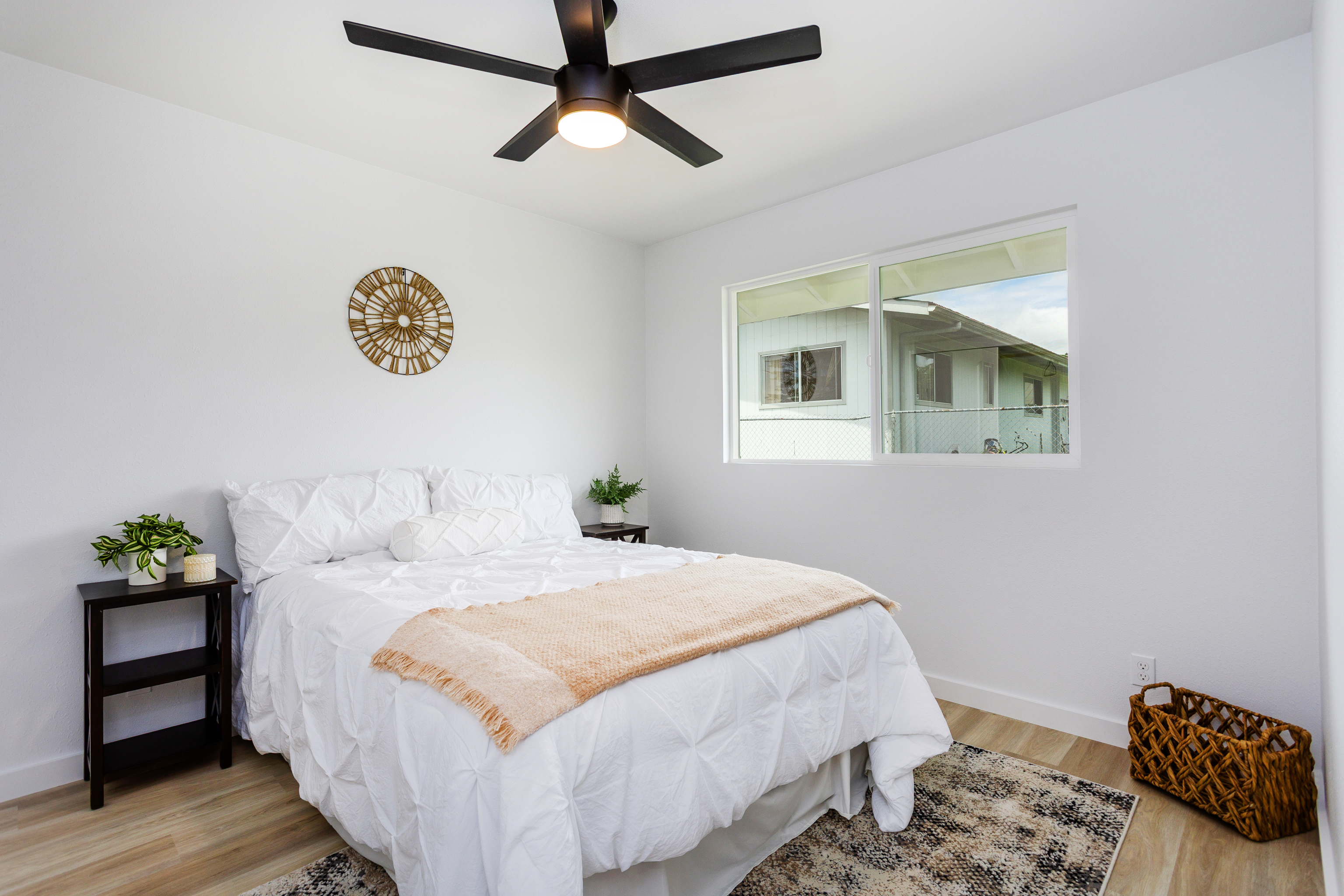 16-2083 MAUNA KEA DR