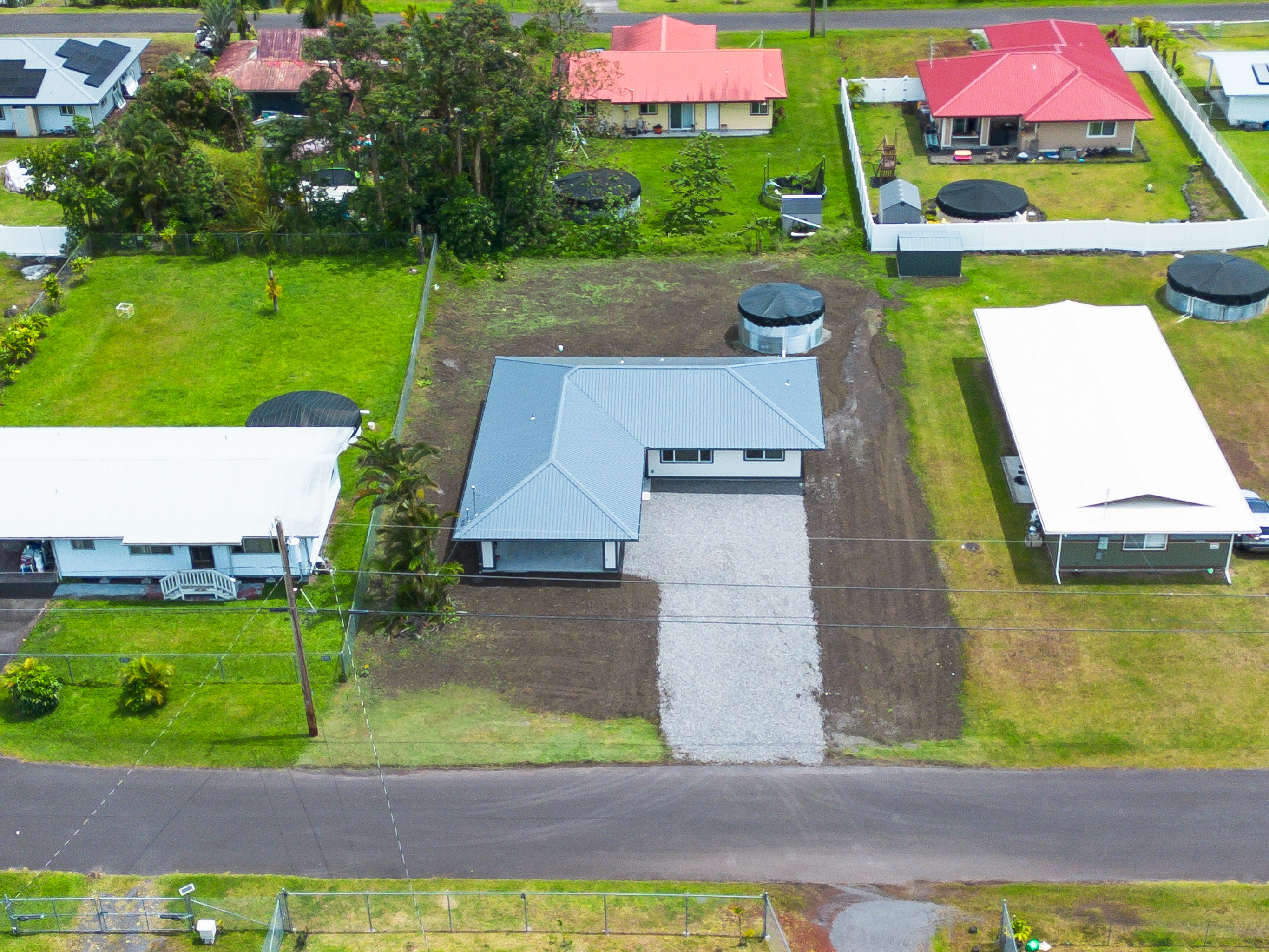 16-2083 MAUNA KEA DR