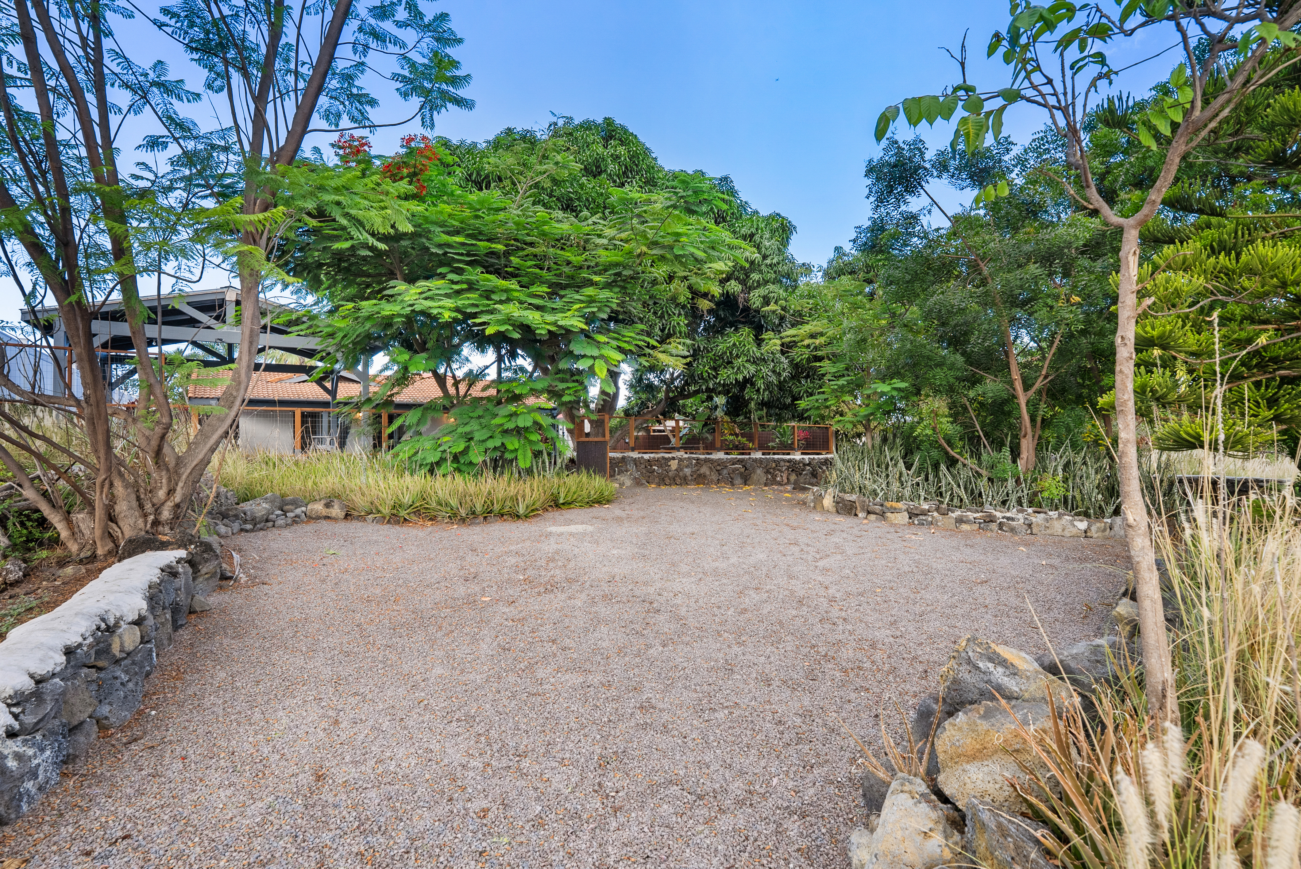 73-1101 MAKAMAKA ST