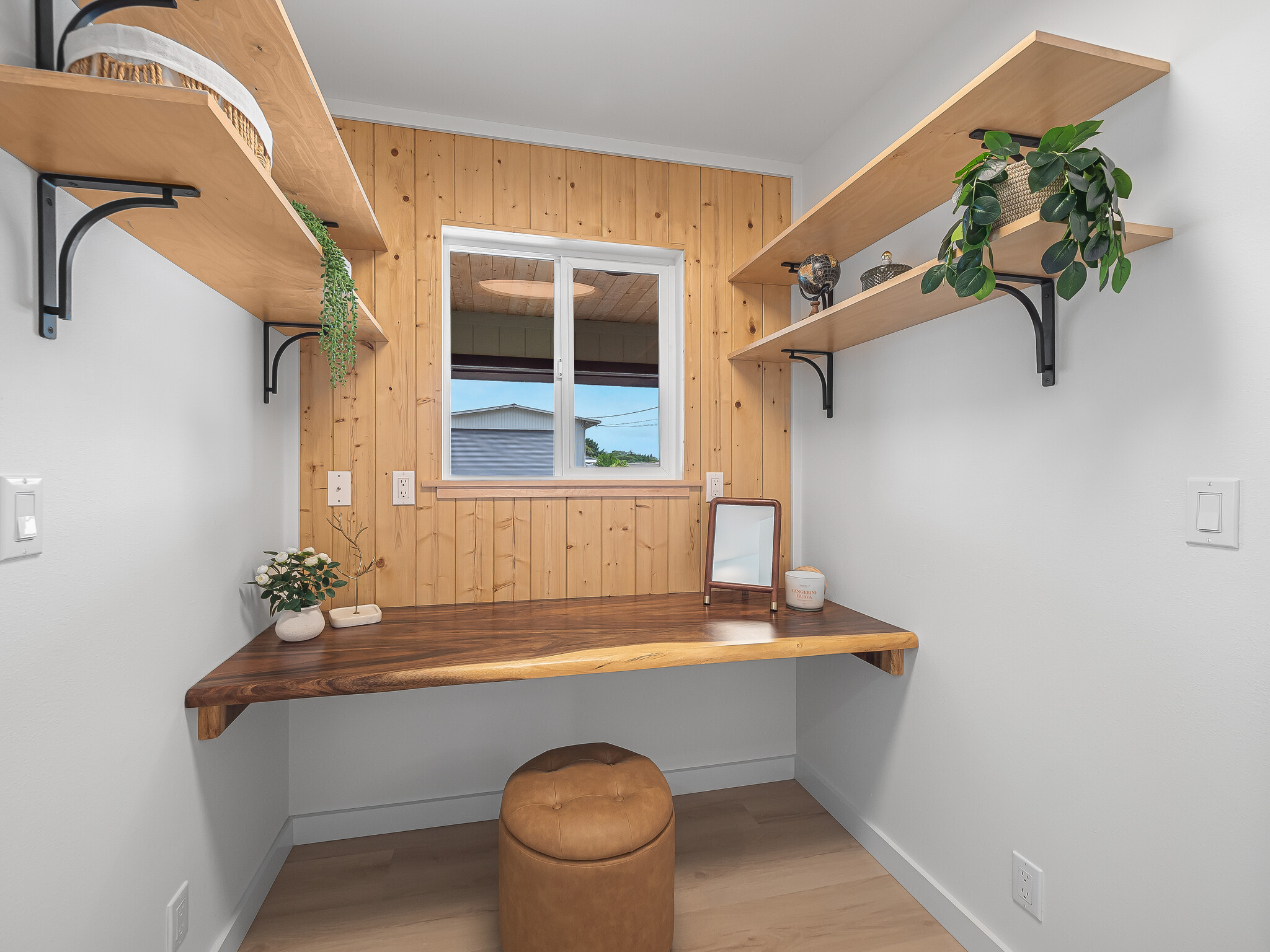 64 LEIMAMO STREET