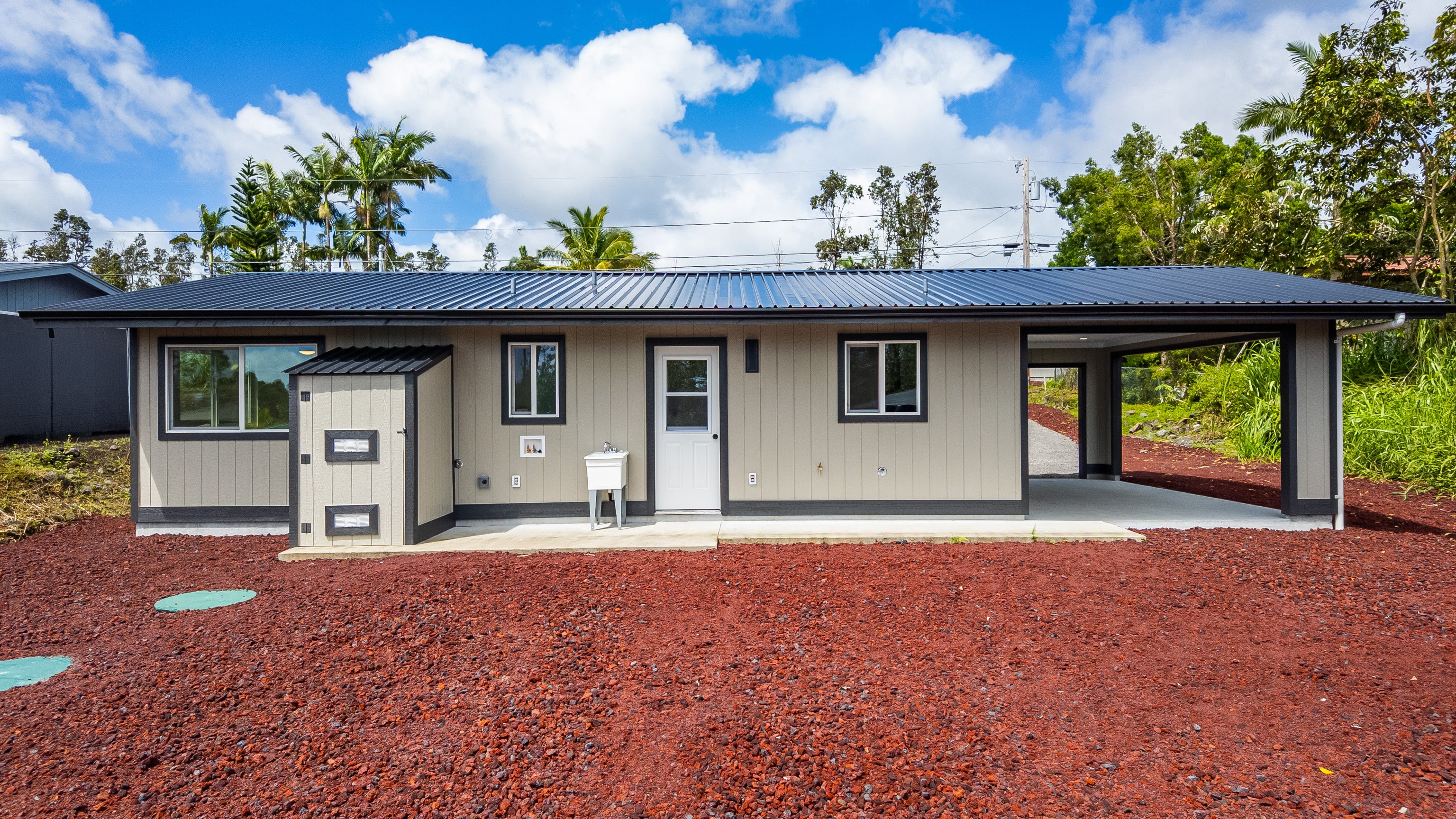 16-2051 PUKALANI DR