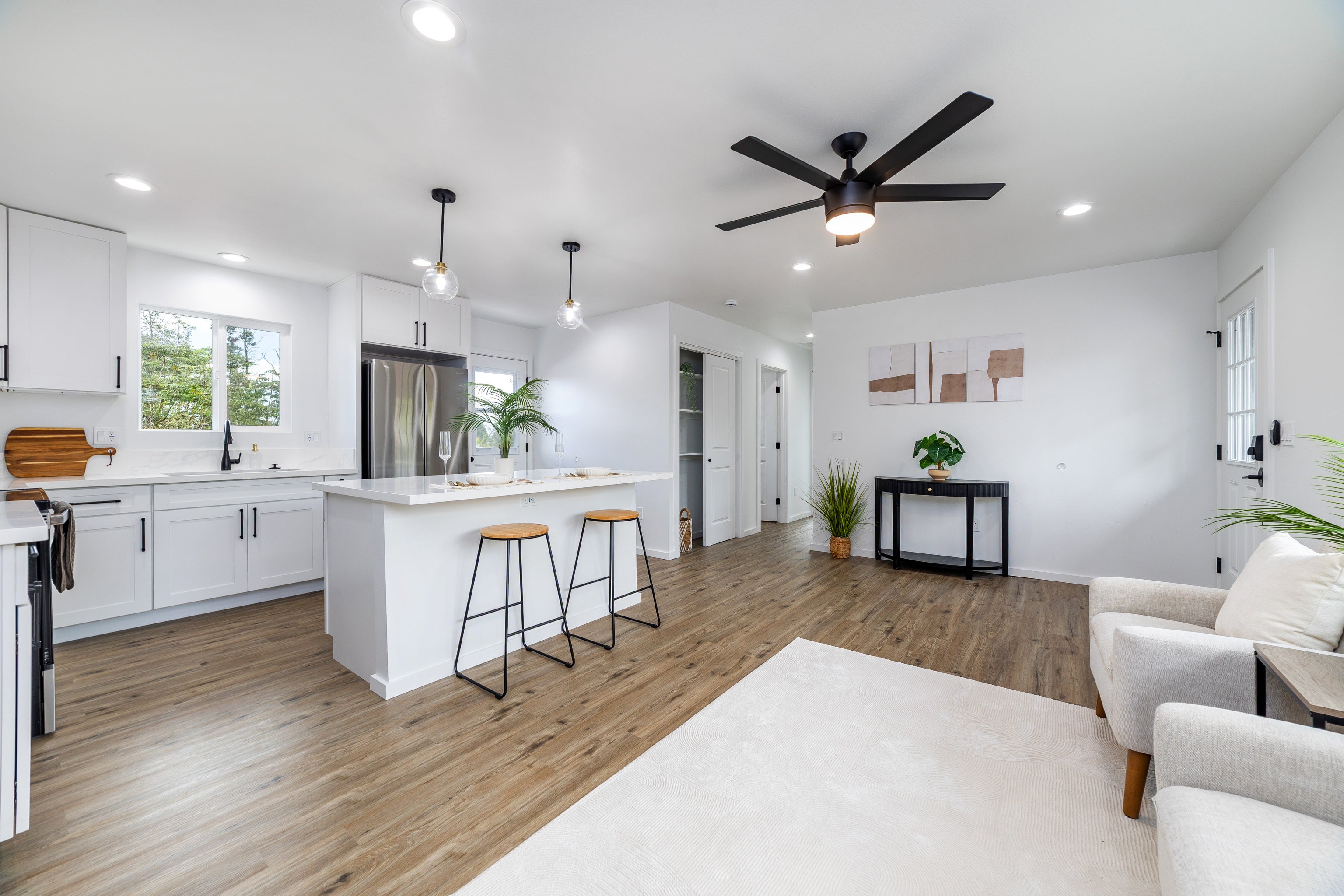 16-2051 PUKALANI DR