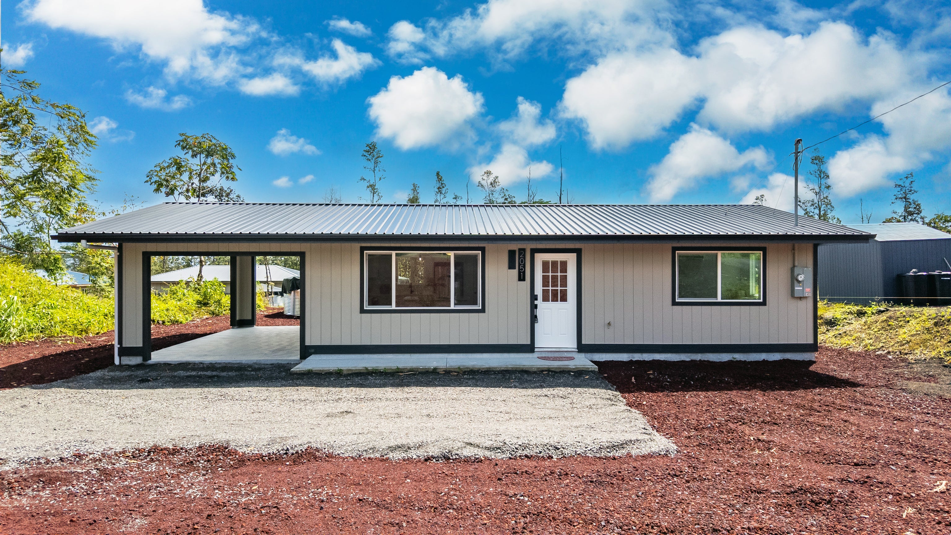 16-2051 PUKALANI DR