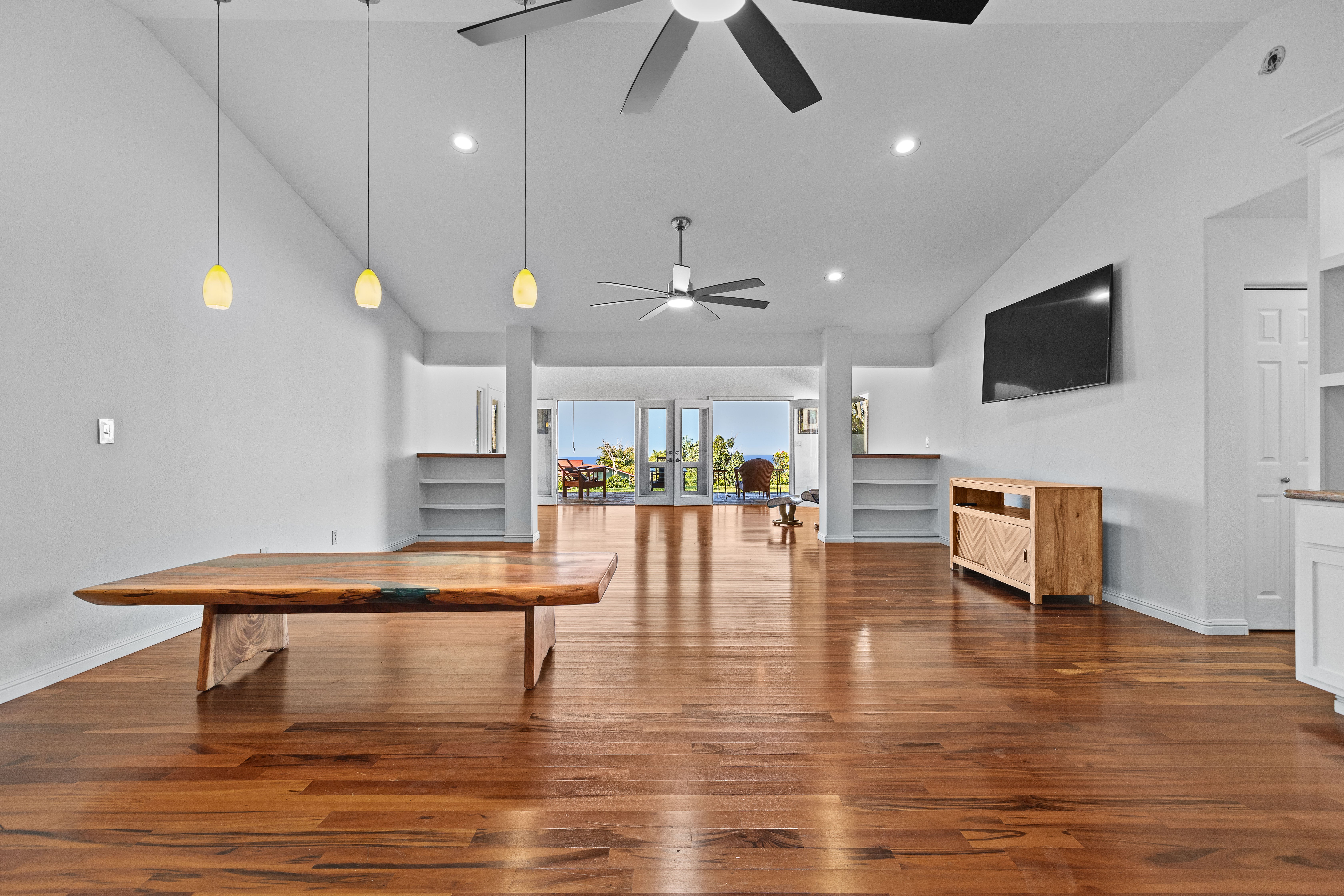 75-1069-A KAMALANI ST