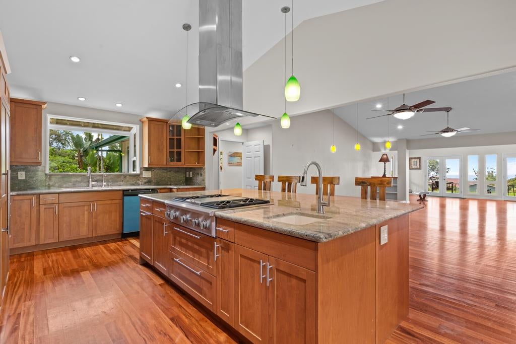 75-1069-A KAMALANI ST