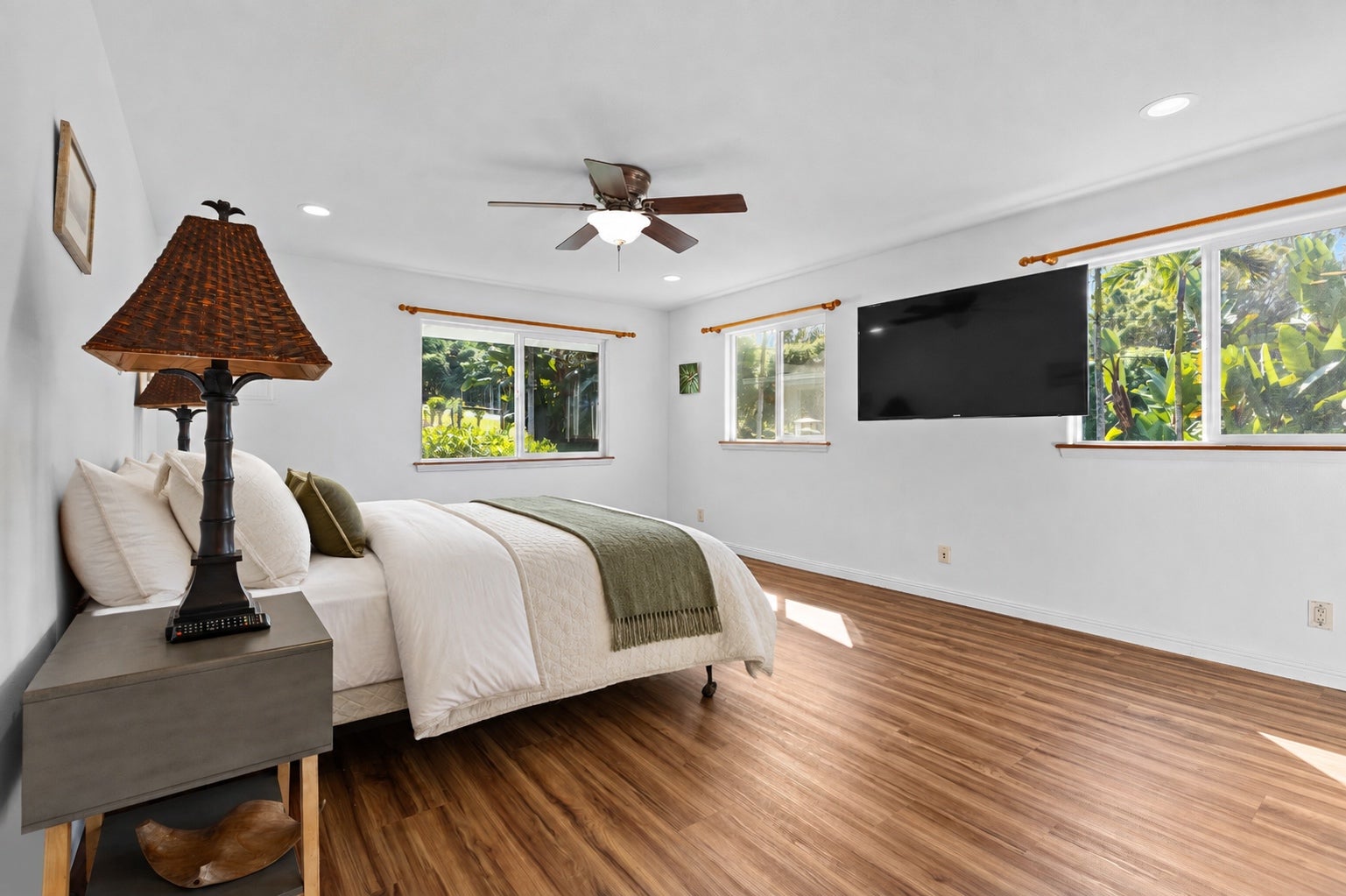 75-1069-A KAMALANI ST