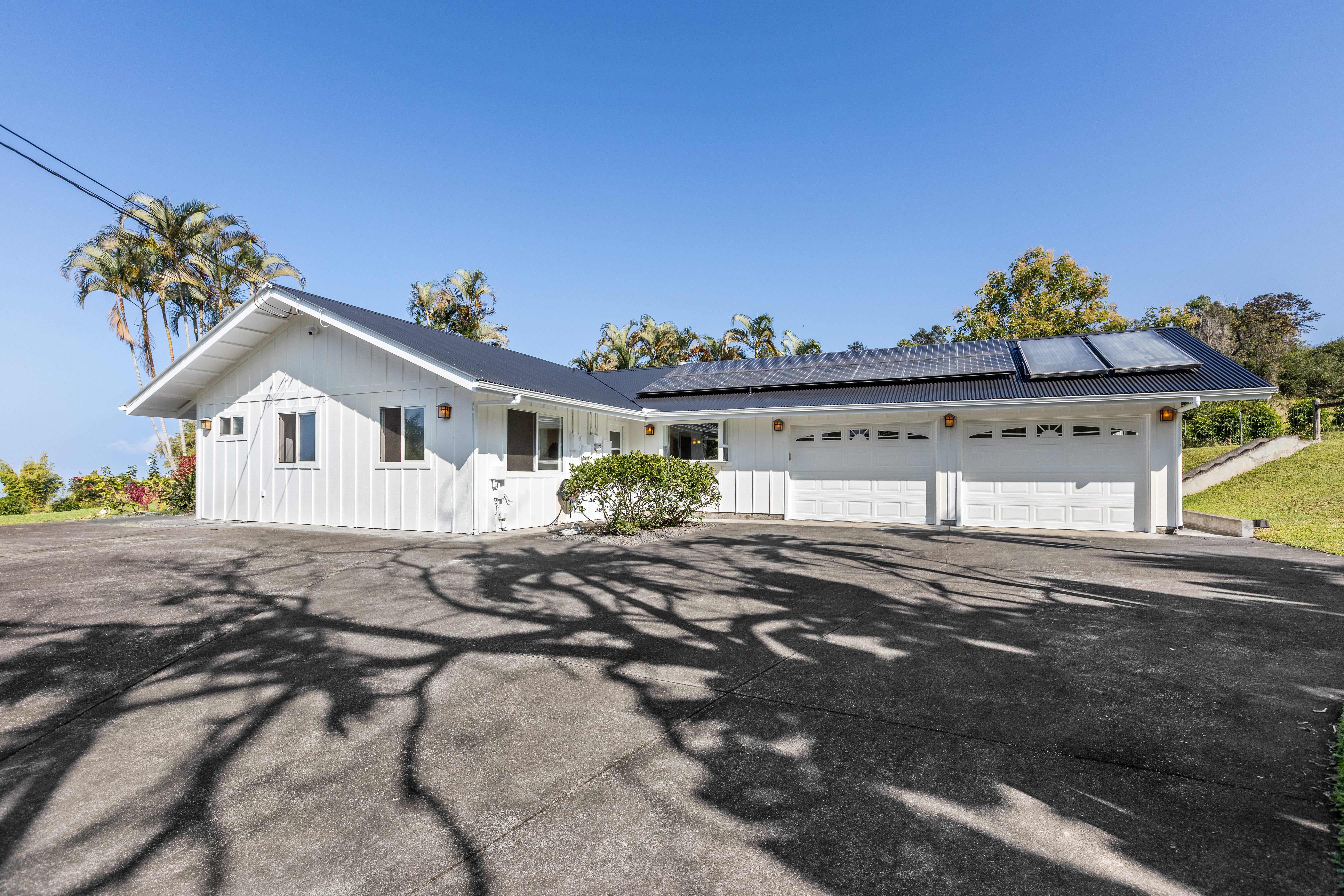 75-1069-A KAMALANI ST