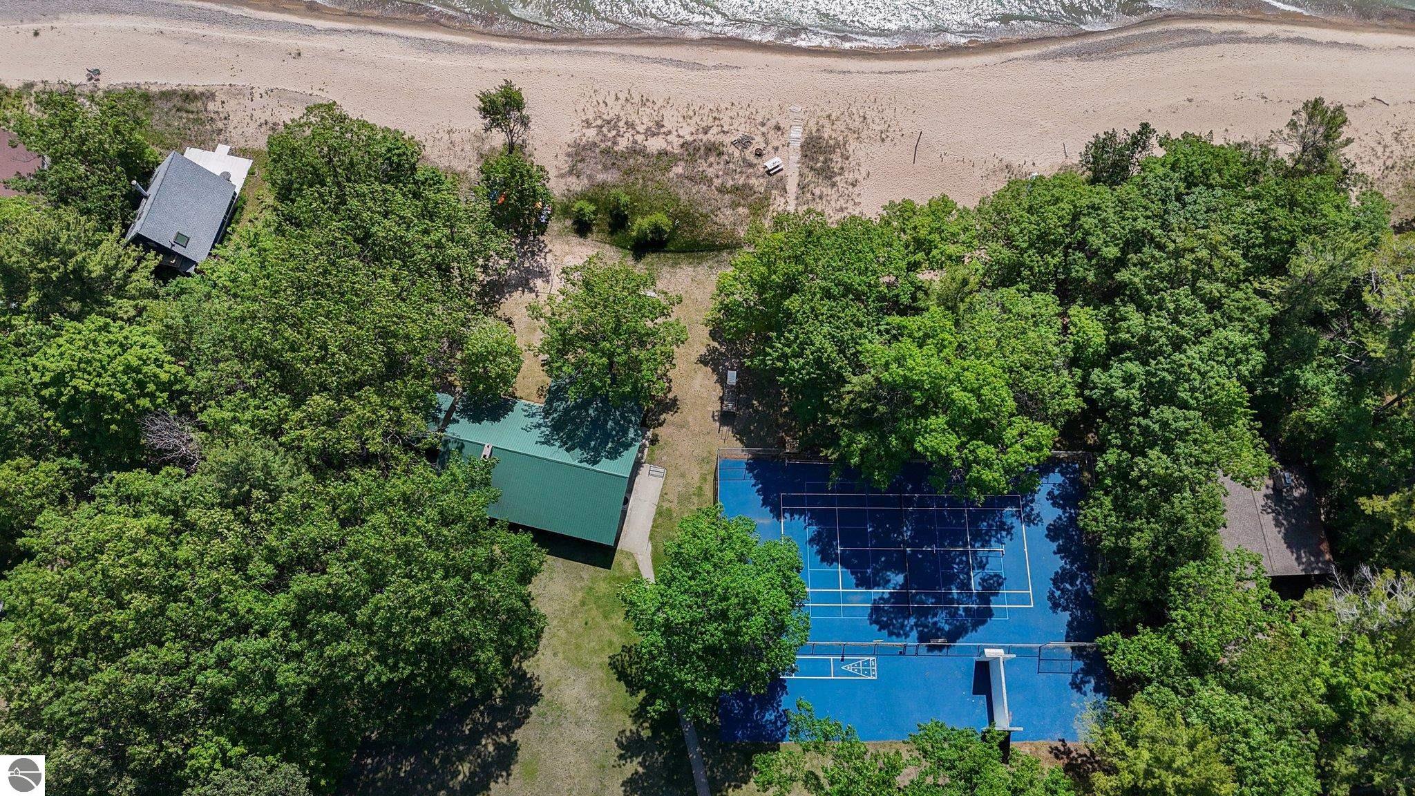 13035 N Forest Beach Shores