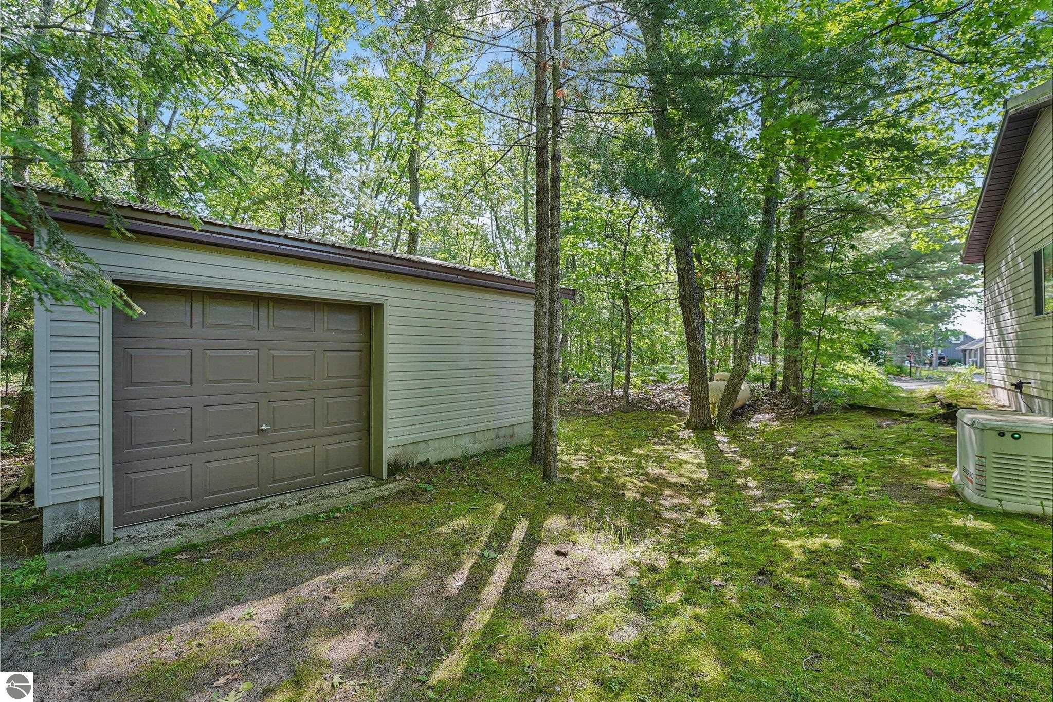 13035 N Forest Beach Shores