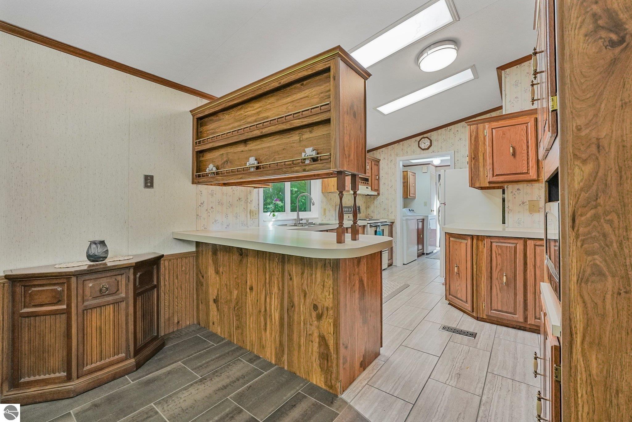 13035 N Forest Beach Shores