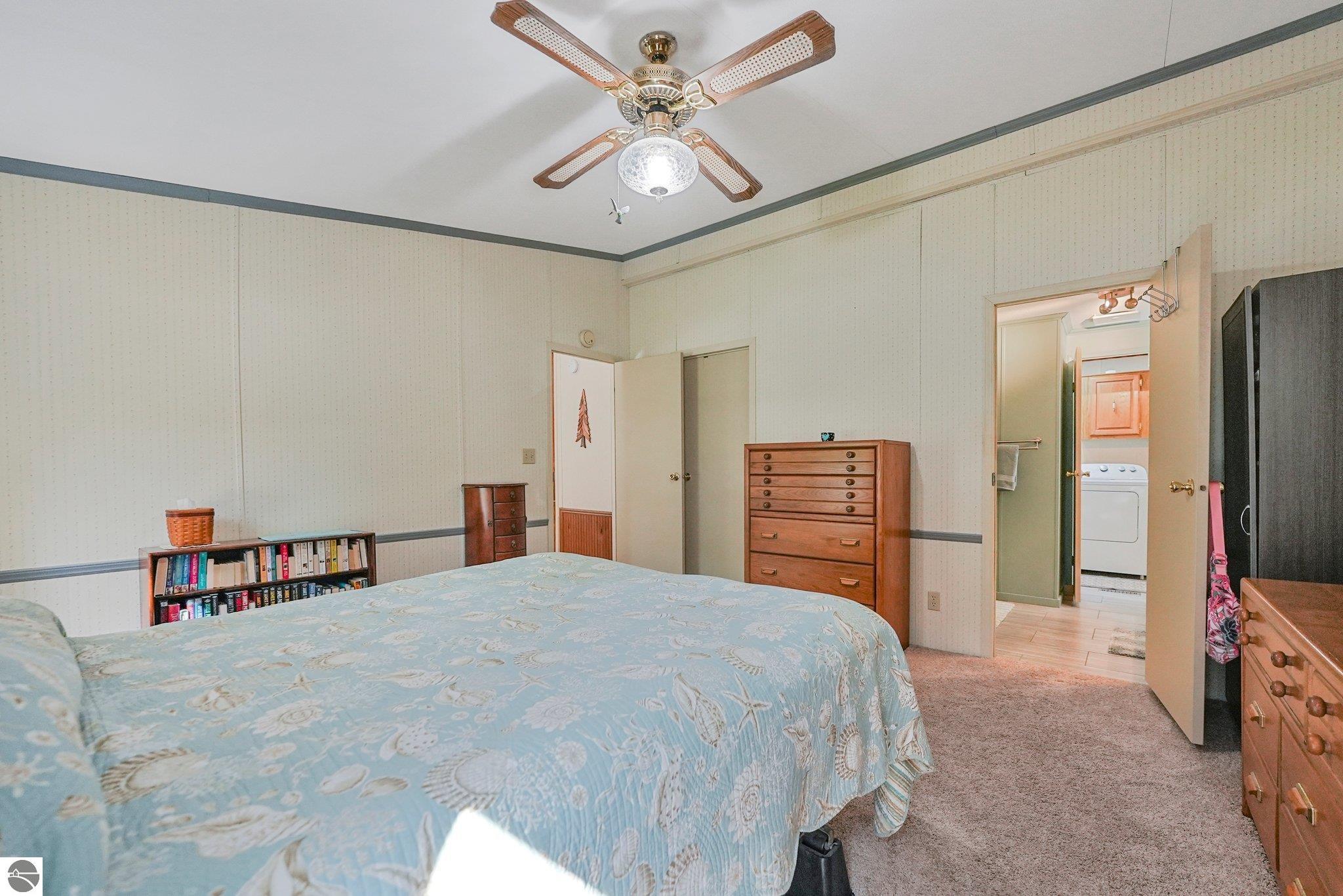 13035 N Forest Beach Shores